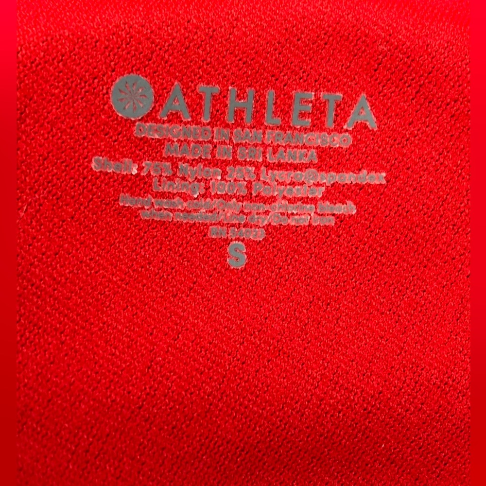 Athleta swimsuit one piece loop back in red sz S - Picture 4 of 5
